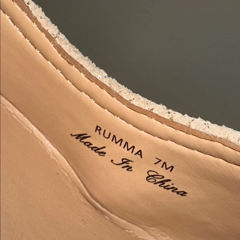 New Donald J. Pliner Beige Mary Jane Shoes. Size 7B.